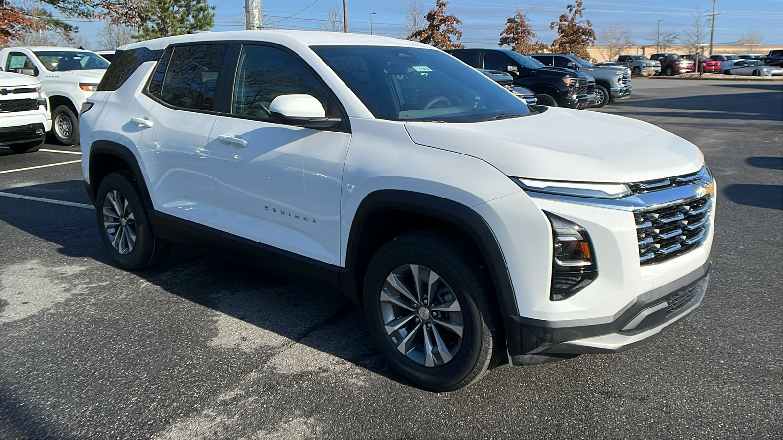 2025 Chevrolet Equinox FWD LT 3