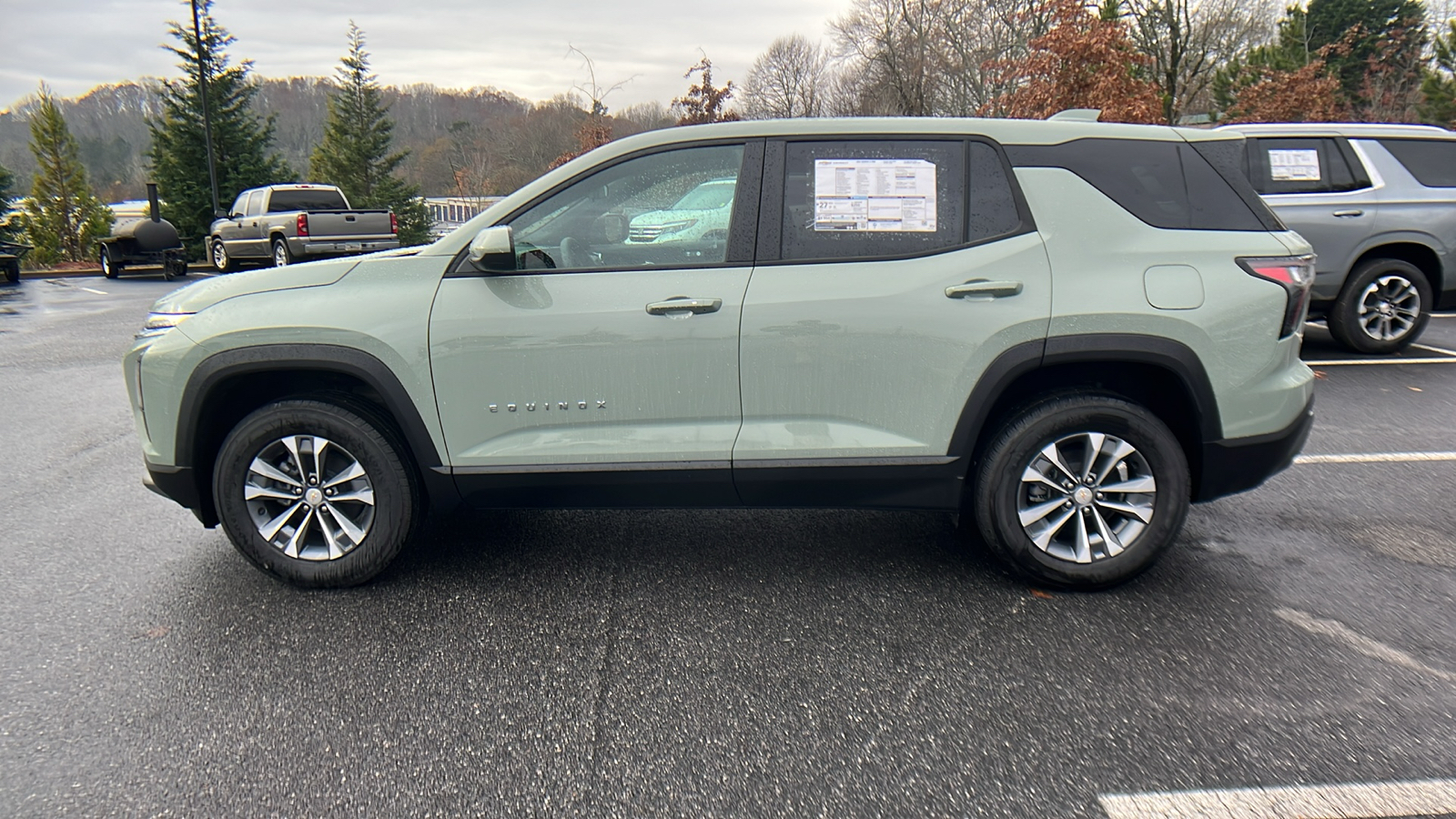 2025 Chevrolet Equinox FWD LT 8