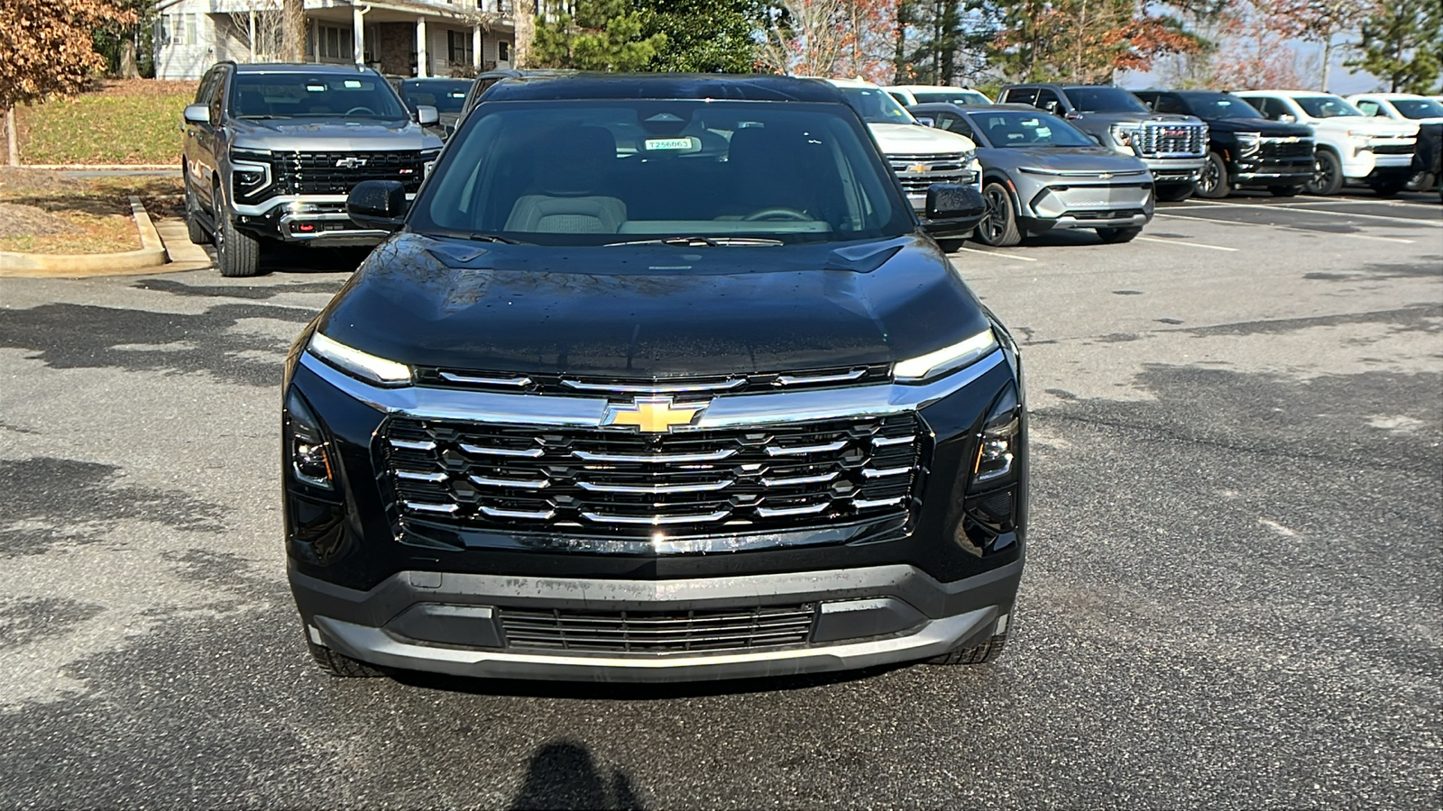 2025 Chevrolet Equinox FWD LT 2