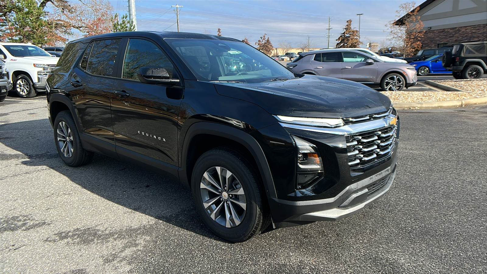 2025 Chevrolet Equinox FWD LT 3