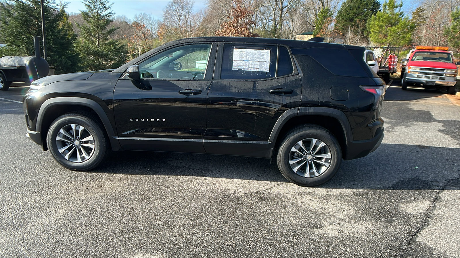 2025 Chevrolet Equinox FWD LT 8