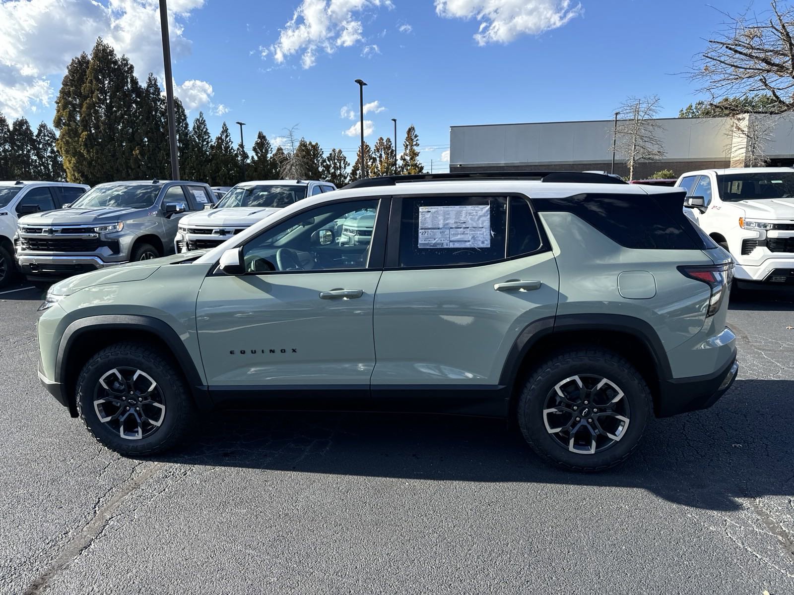 2025 Chevrolet Equinox FWD ACTIV 8