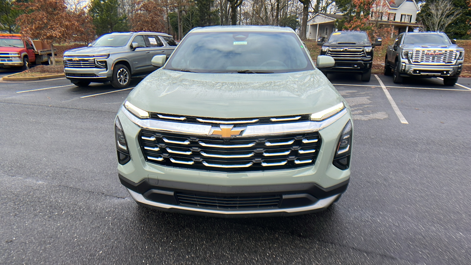 2025 Chevrolet Equinox FWD LT 2