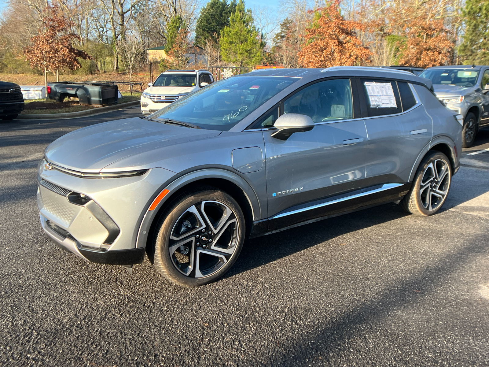 2025 Chevrolet Equinox EV LT 1