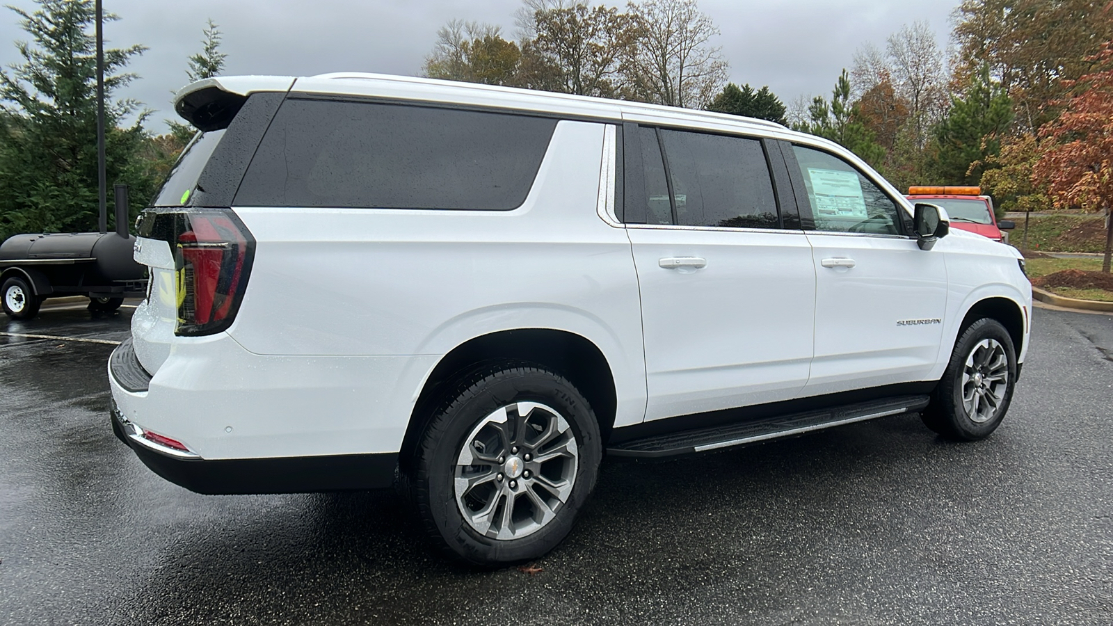 2025 Chevrolet Suburban LS 5