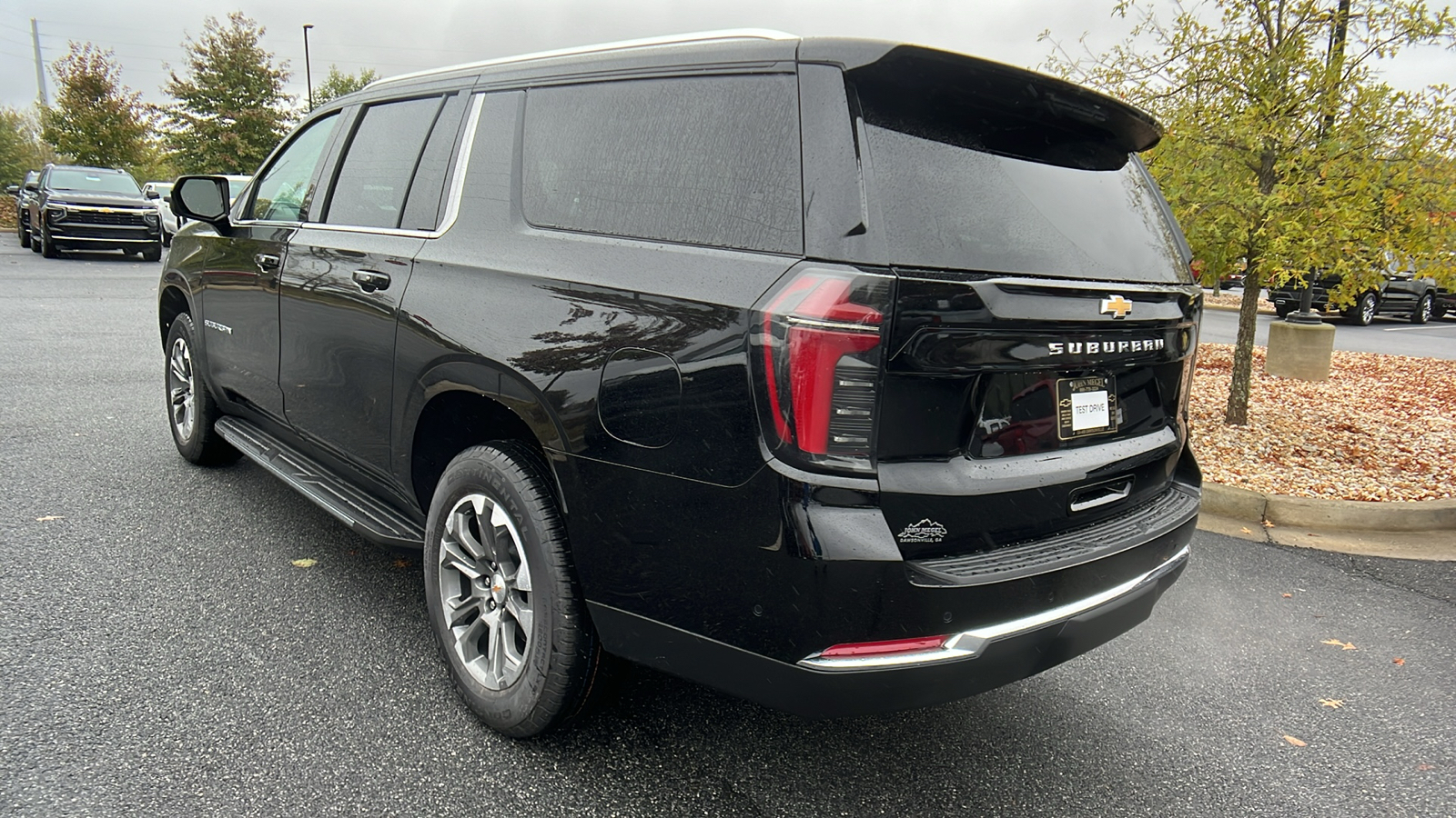 2025 Chevrolet Suburban LS 7