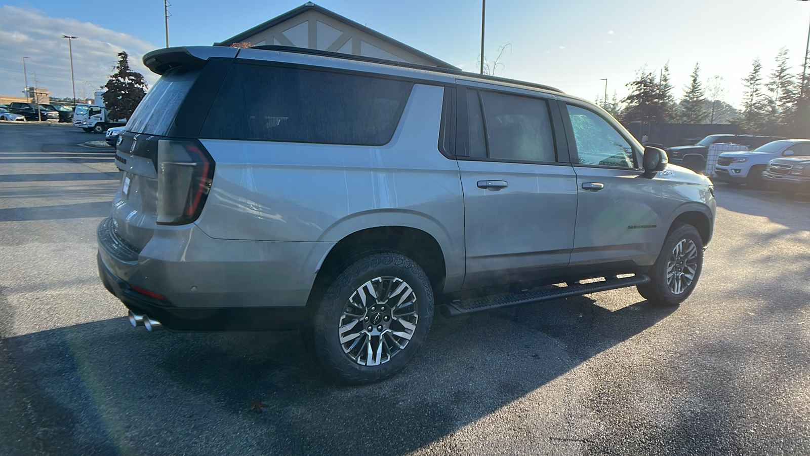 2025 Chevrolet Suburban Z71 5