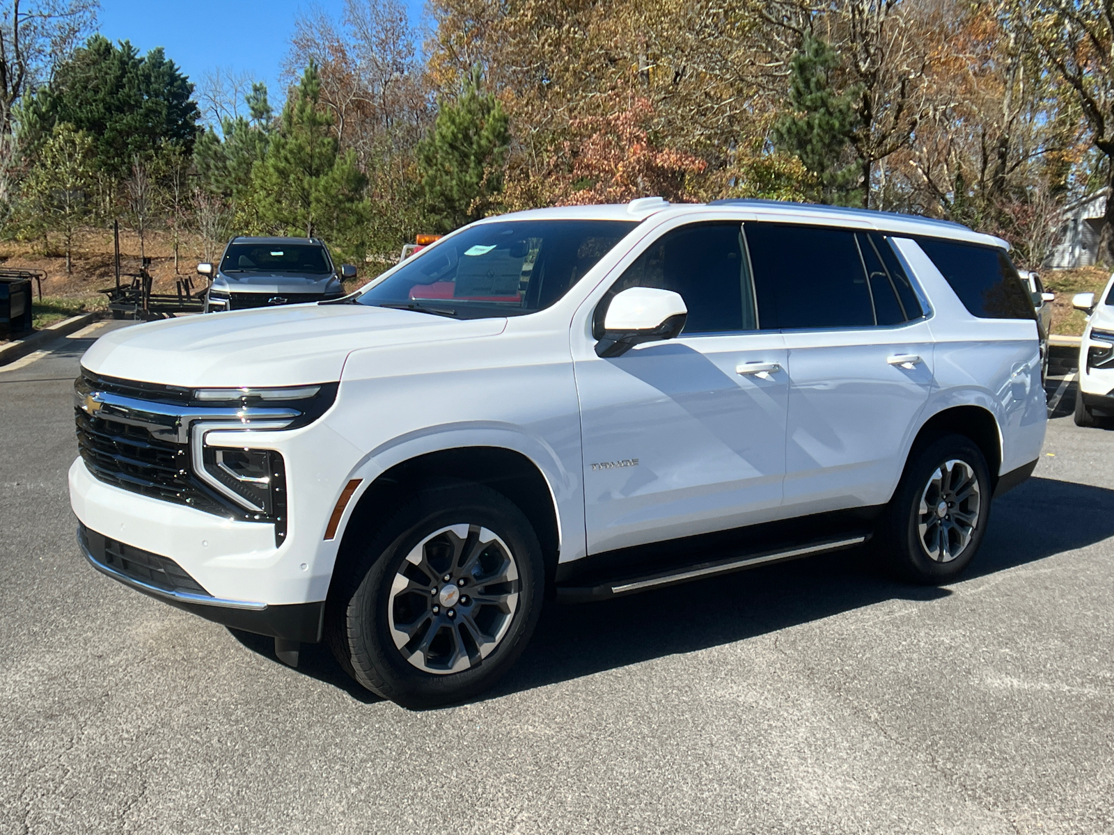 2025 Chevrolet Tahoe LS 1