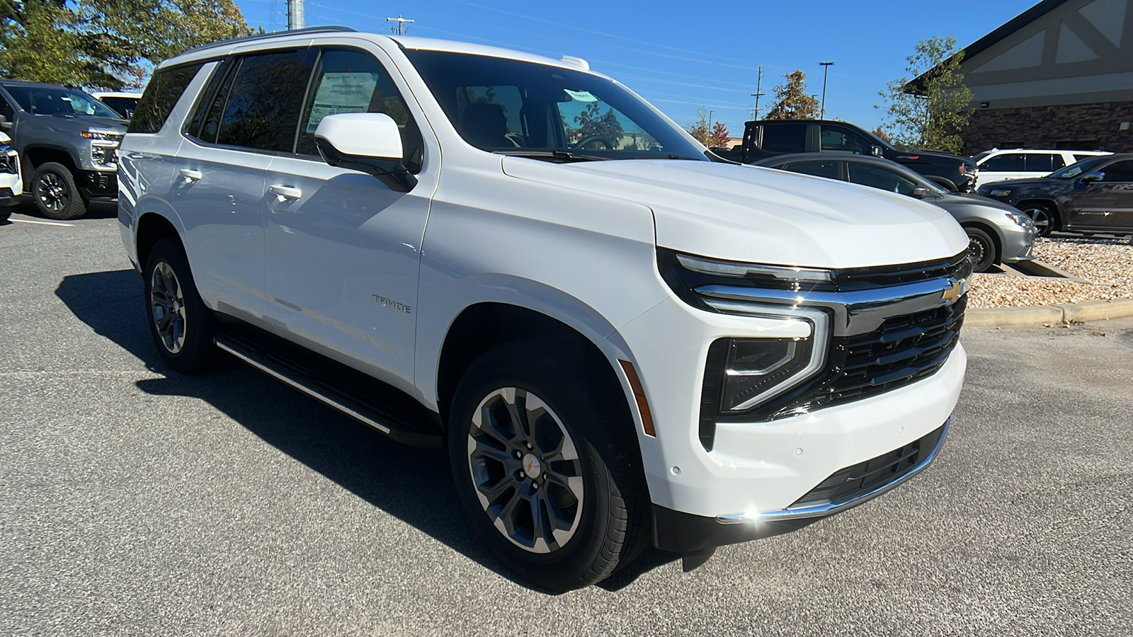 2025 Chevrolet Tahoe LS 3