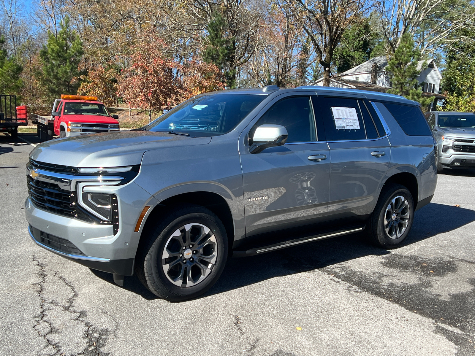 2025 Chevrolet Tahoe LS 1