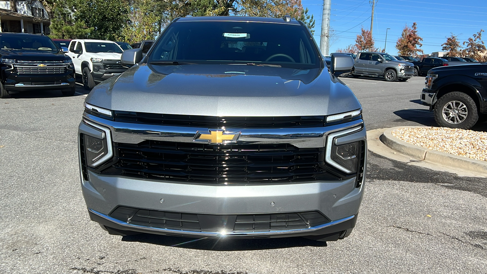 2025 Chevrolet Tahoe LS 2