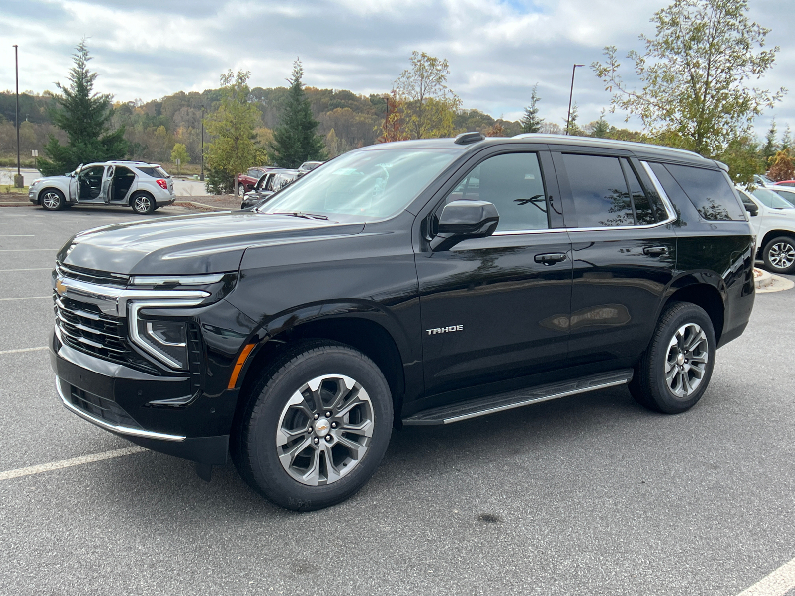 2025 Chevrolet Tahoe LS 1