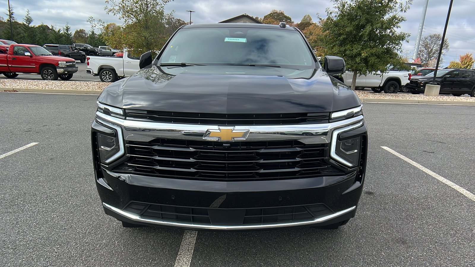 2025 Chevrolet Tahoe LS 2