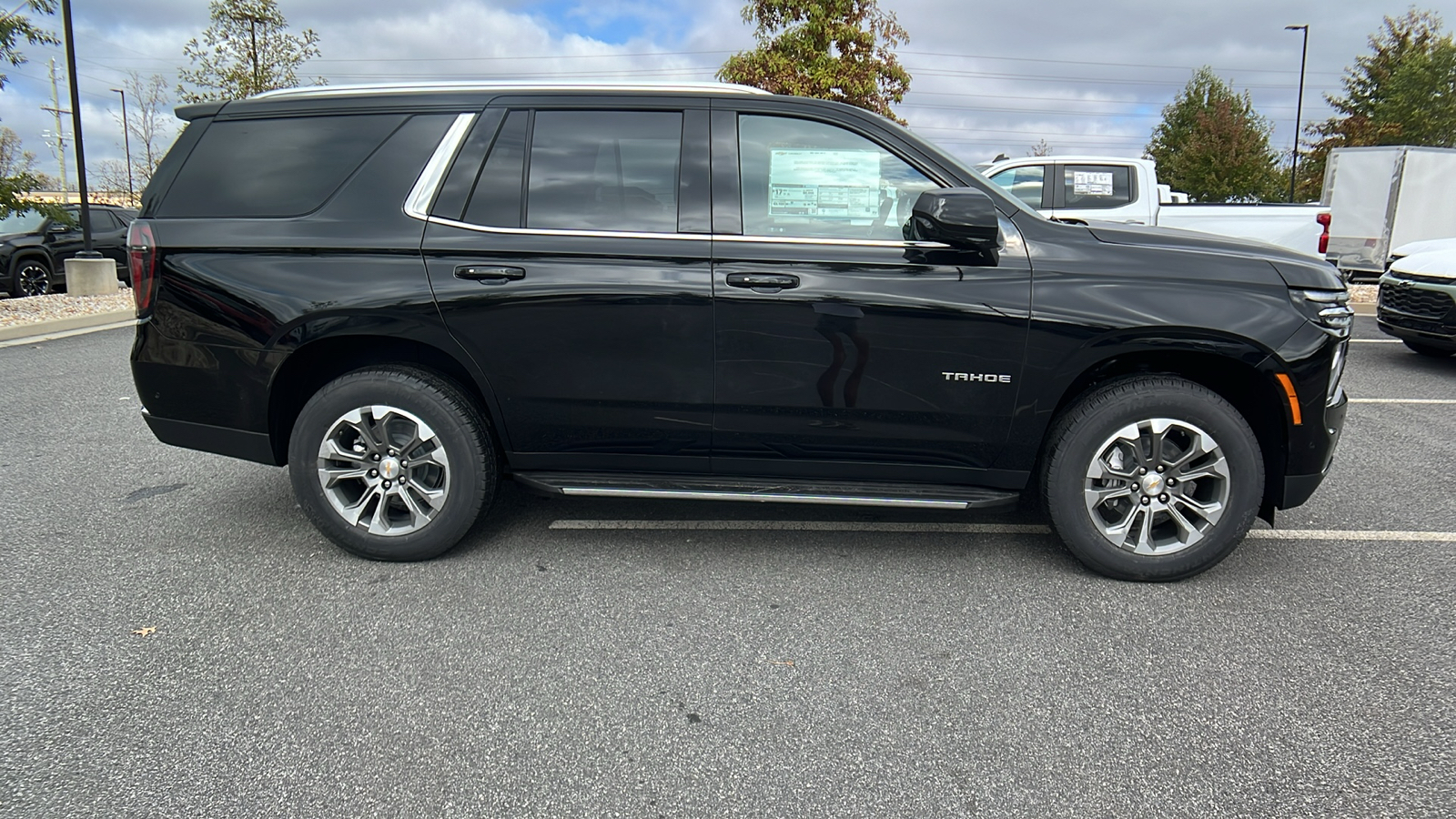 2025 Chevrolet Tahoe LS 4