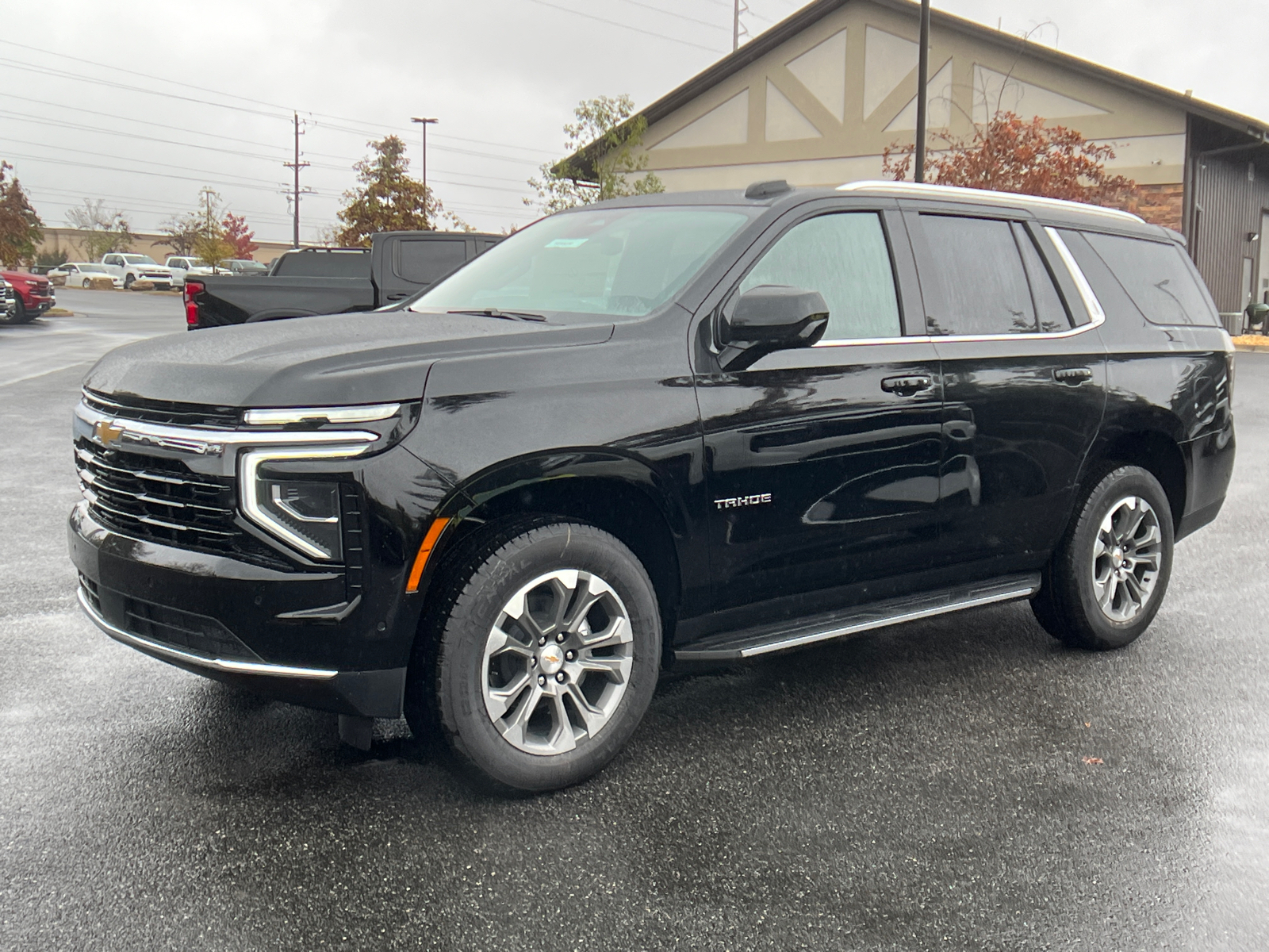 2025 Chevrolet Tahoe LS 1