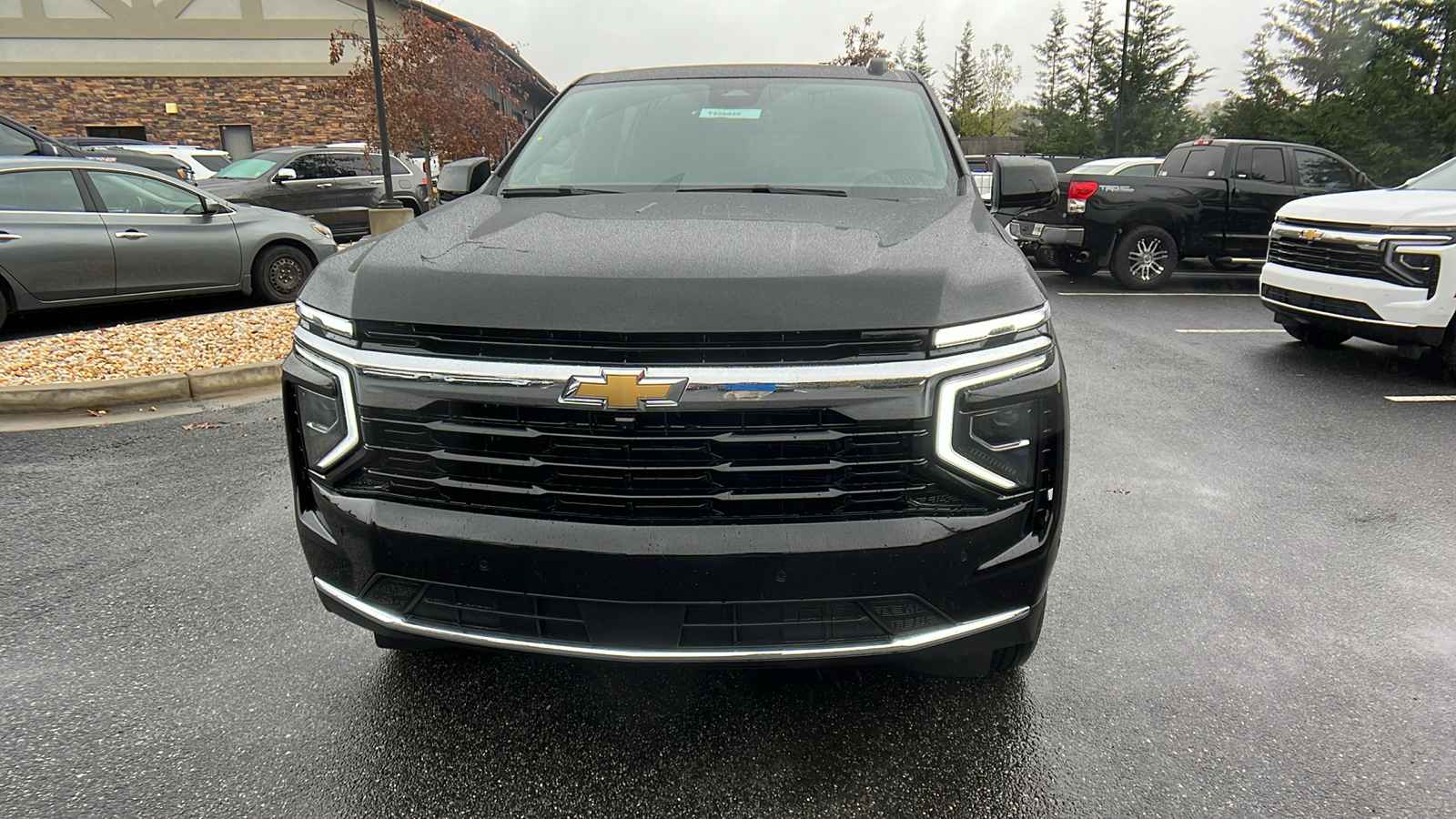 2025 Chevrolet Tahoe LS 2