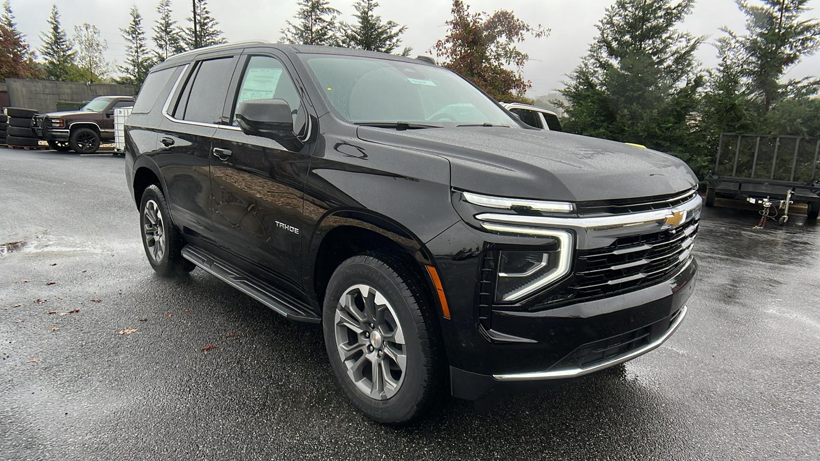 2025 Chevrolet Tahoe LS 3