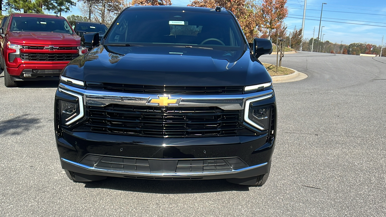 2025 Chevrolet Tahoe LS 2