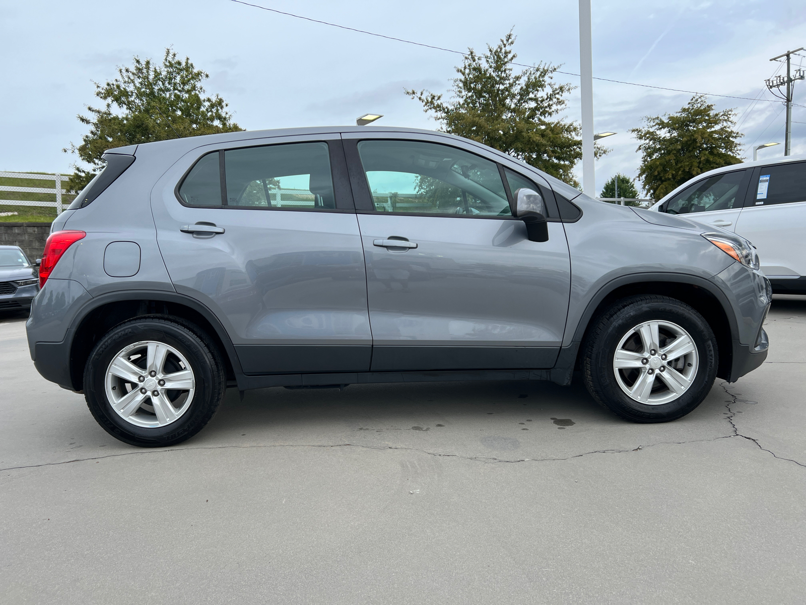 2020 Chevrolet Trax LS 9