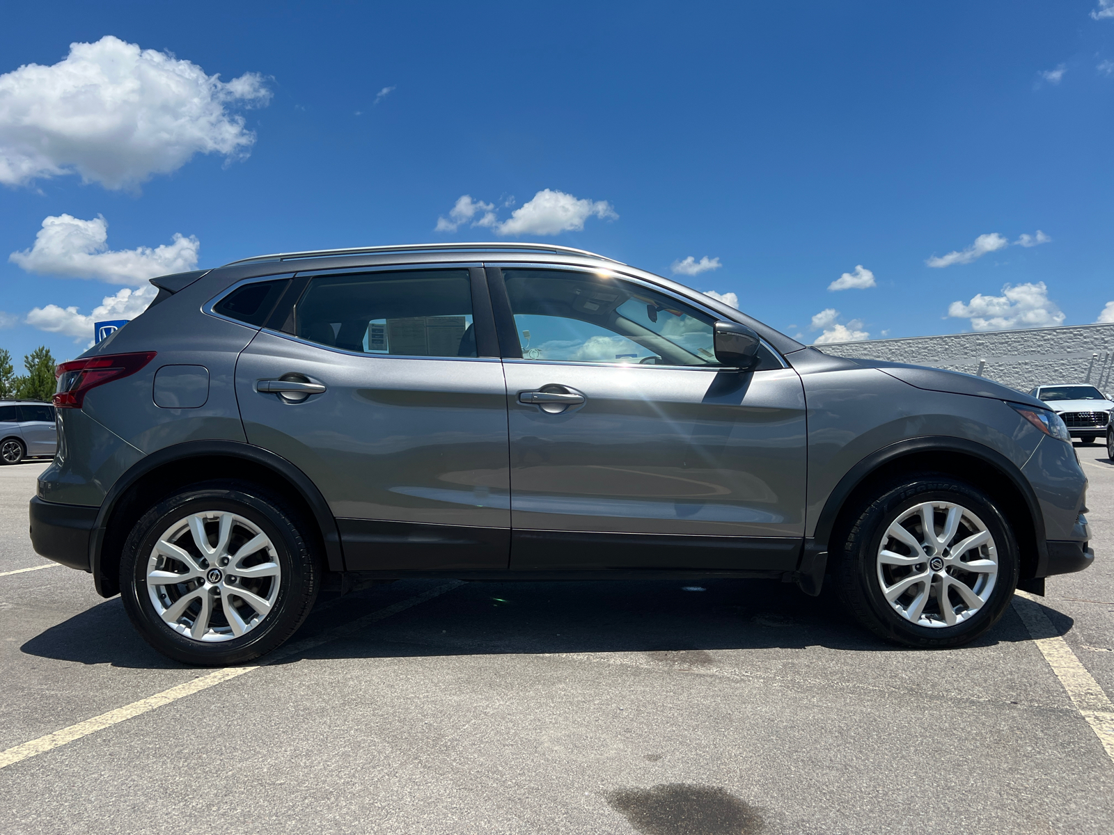 2020 Nissan Rogue Sport SV 9