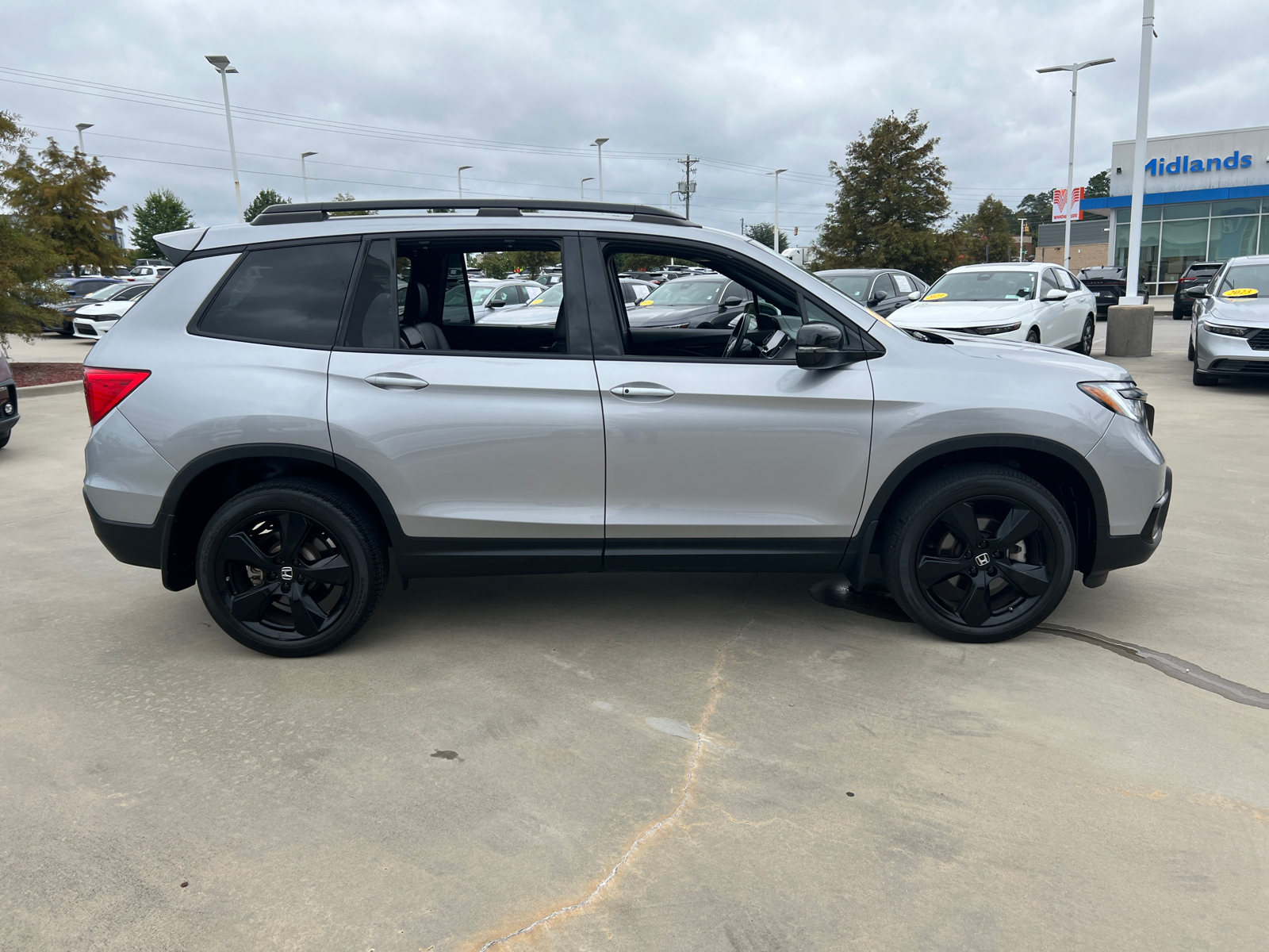 2021 Honda Passport Elite 8