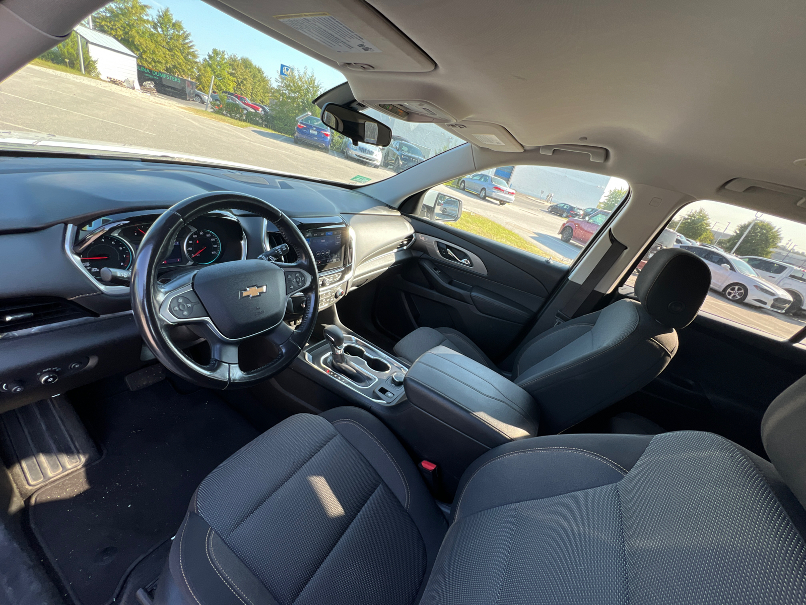 2021 Chevrolet Traverse LT 13