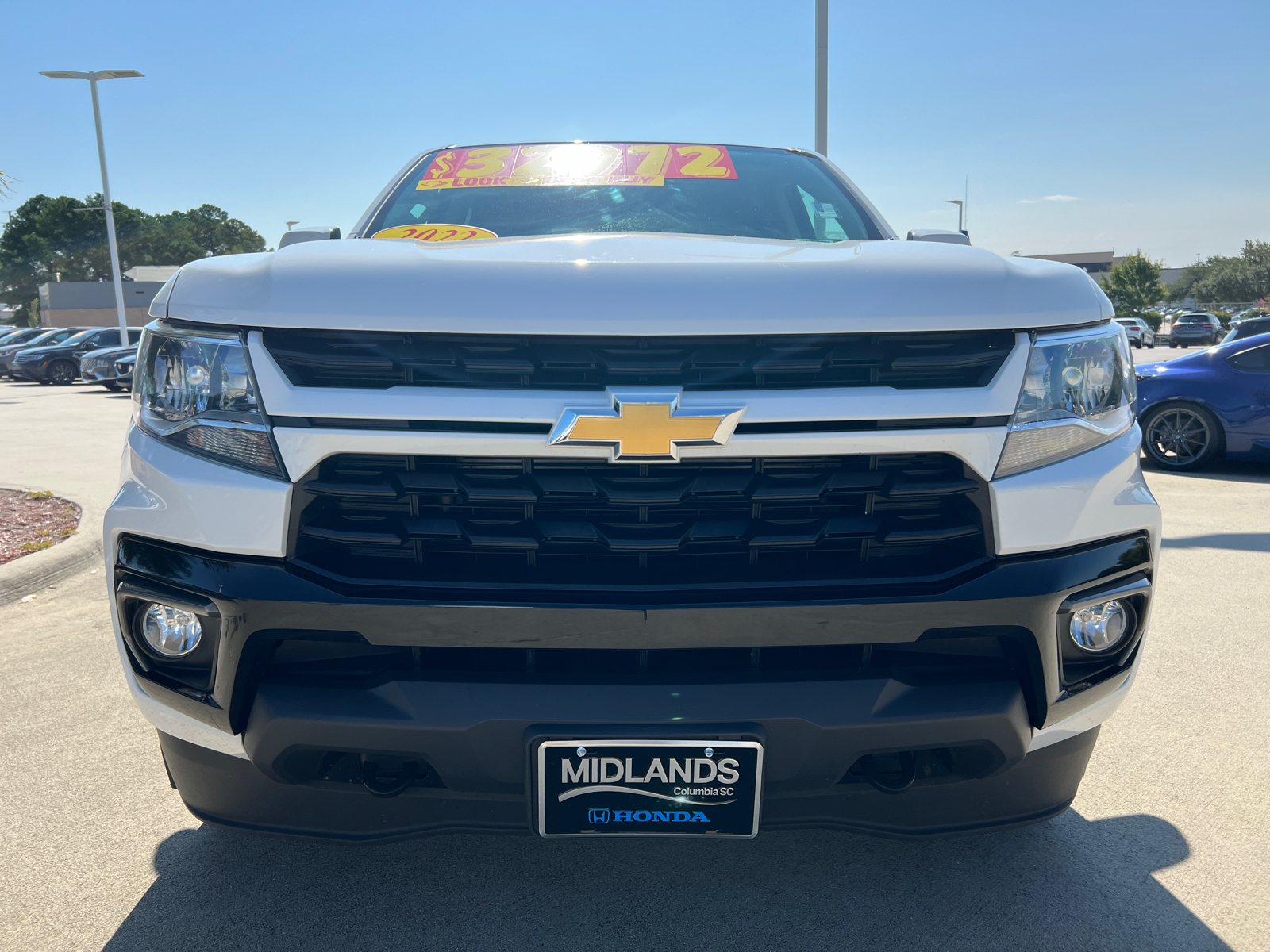 2022 Chevrolet Colorado LT 2