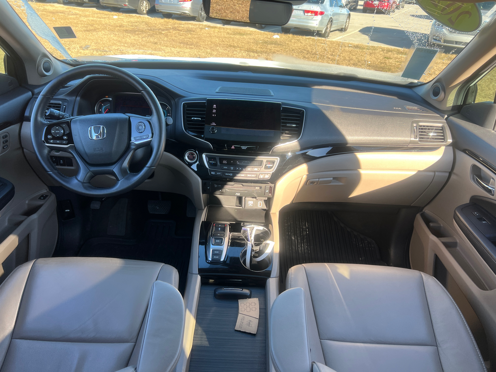 2022 Honda Pilot Touring 29