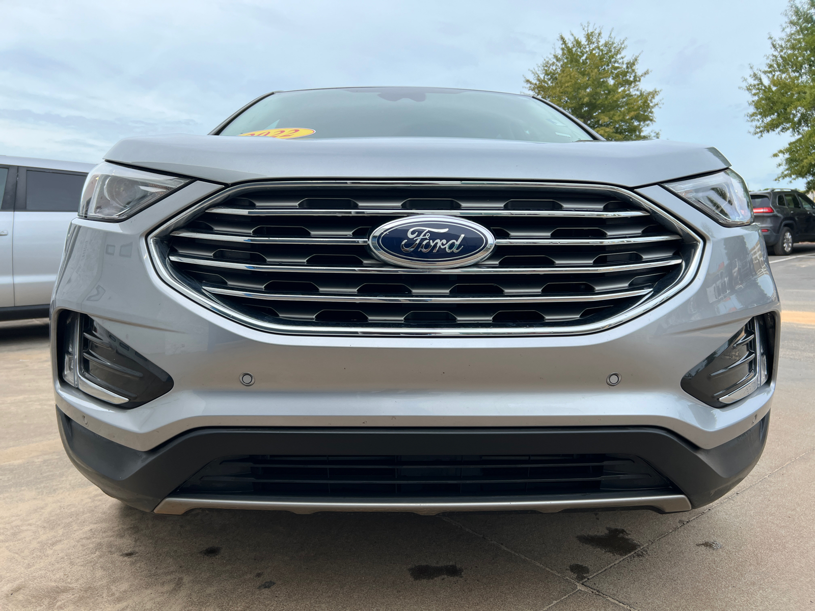 2022 Ford Edge Titanium 2