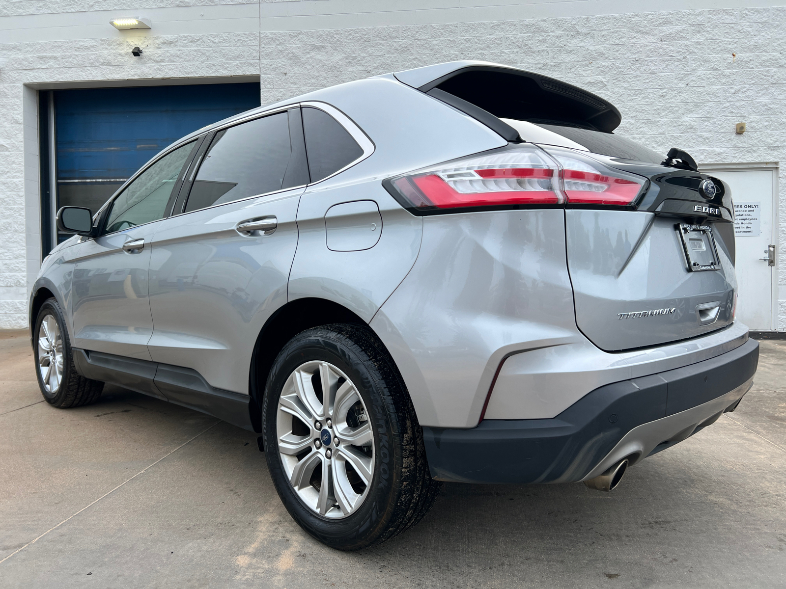 2022 Ford Edge Titanium 6