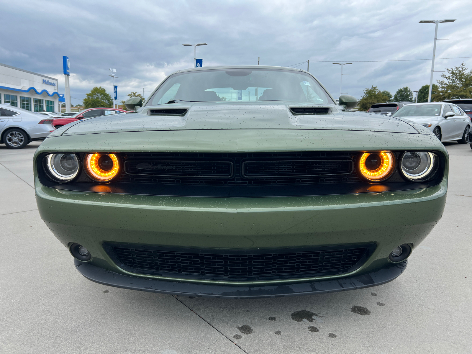 2022 Dodge Challenger SXT 2