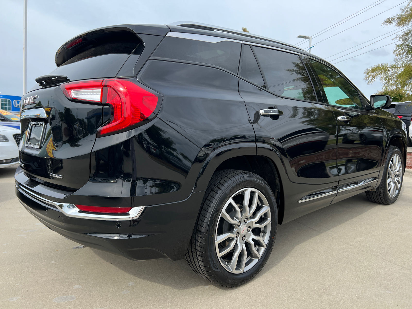 2022 GMC Terrain Denali 8