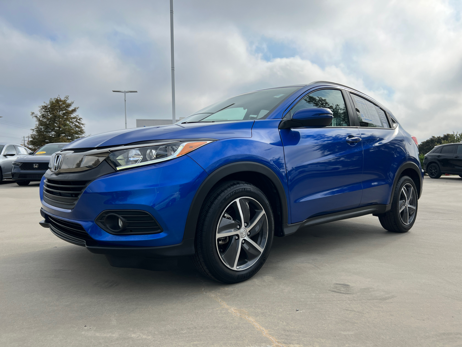 2022 Honda HR-V EX 4