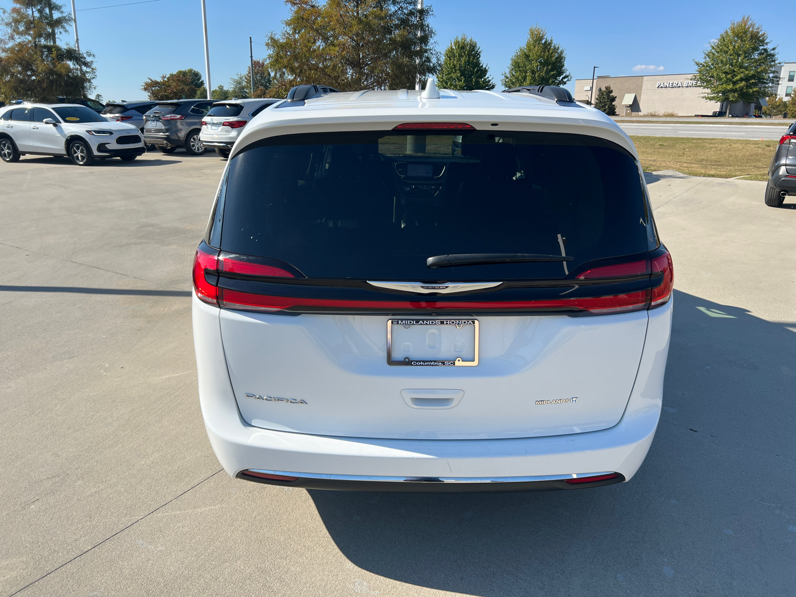 2022 Chrysler Pacifica Touring L 6