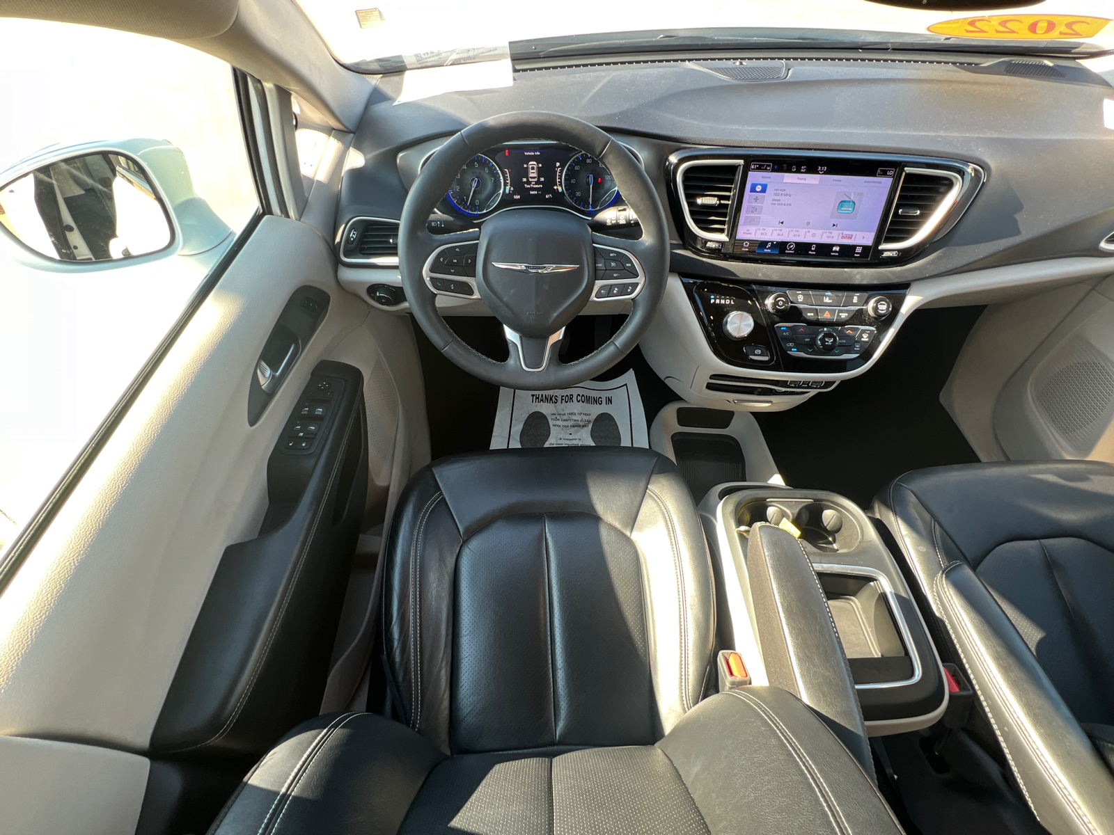 2022 Chrysler Pacifica Touring L 26