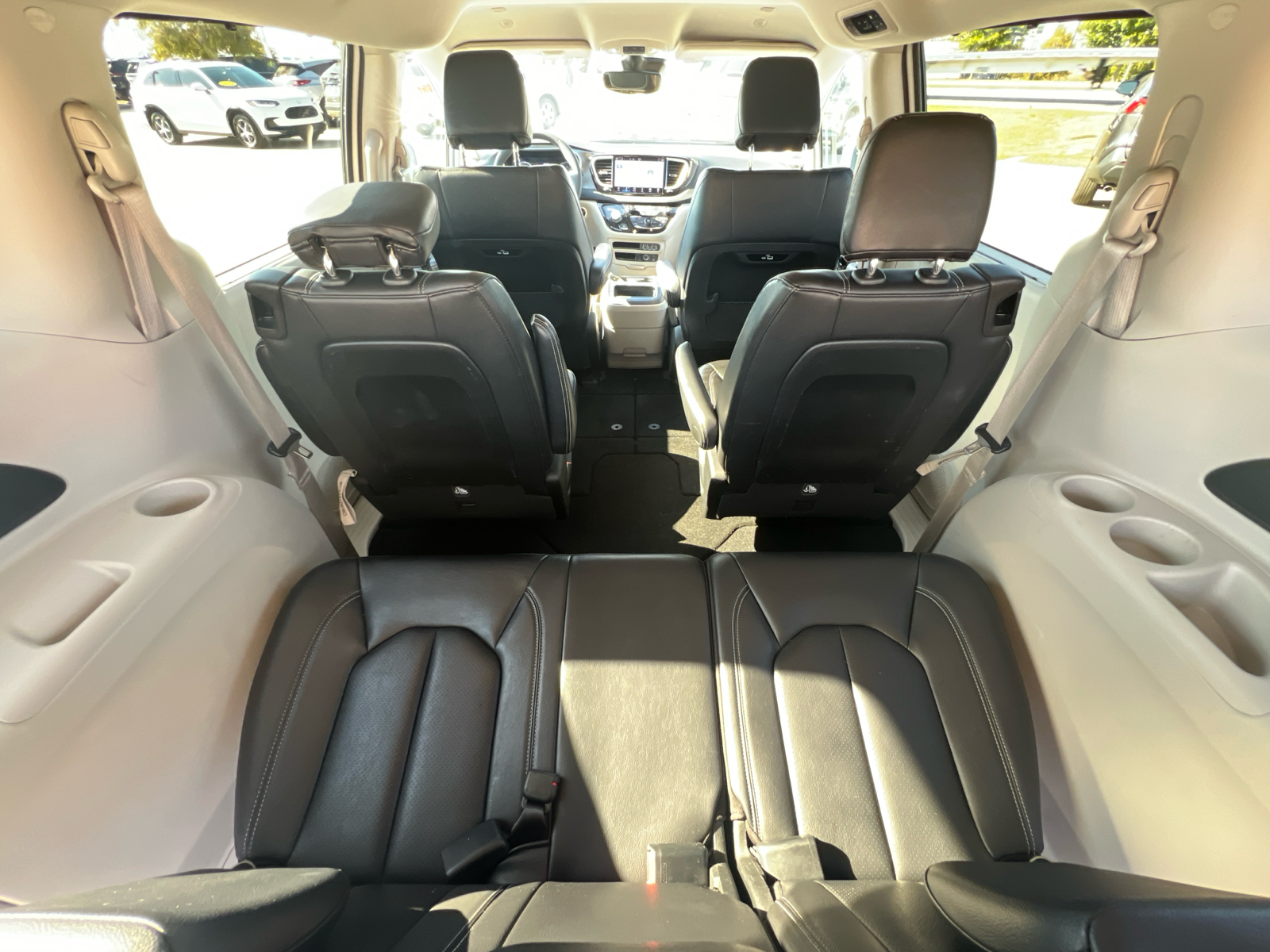 2022 Chrysler Pacifica Touring L 30