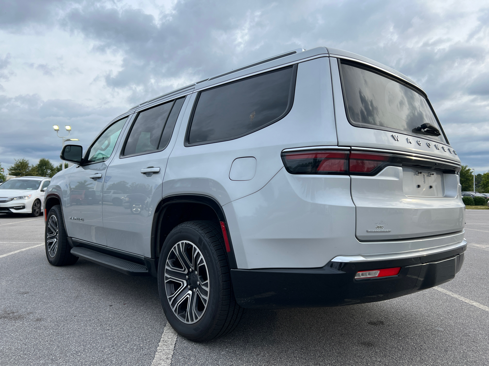 2022 Jeep Wagoneer Series III 4