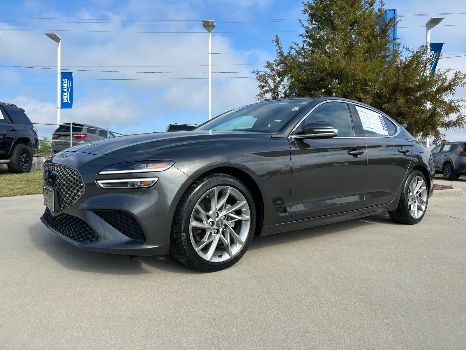 2022 Genesis G70 2.0T 3