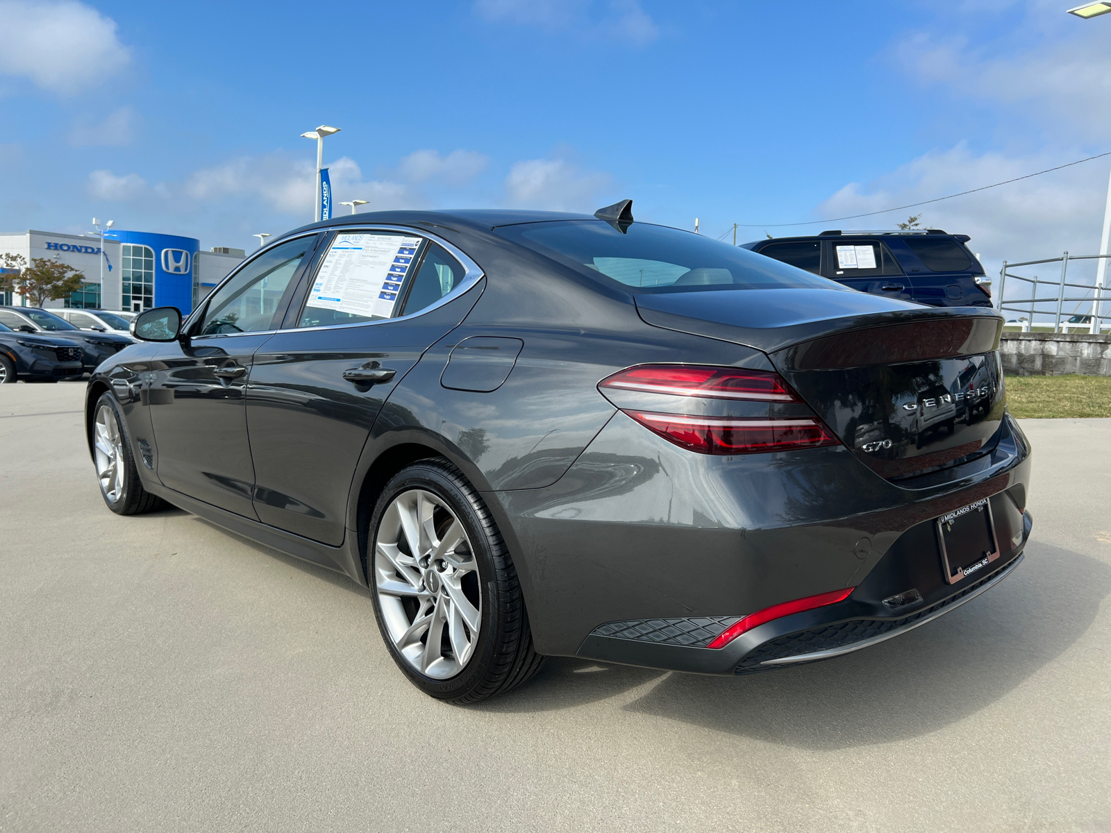 2022 Genesis G70 2.0T 5