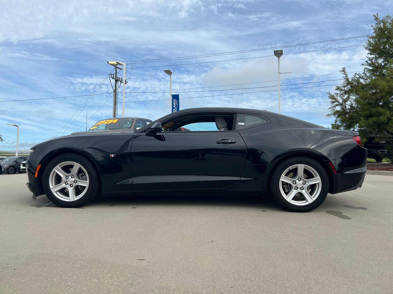 2023 Chevrolet Camaro 1LT 4