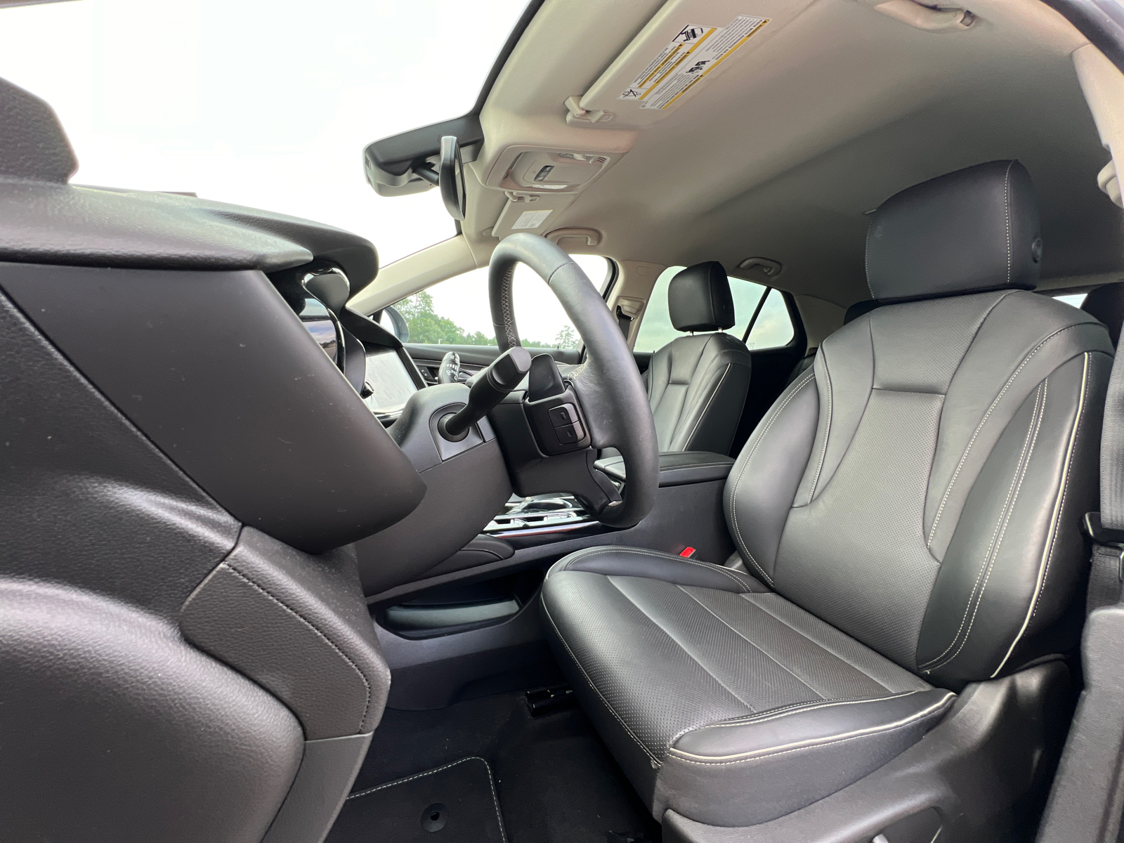 2023 Buick Envision Essence 14