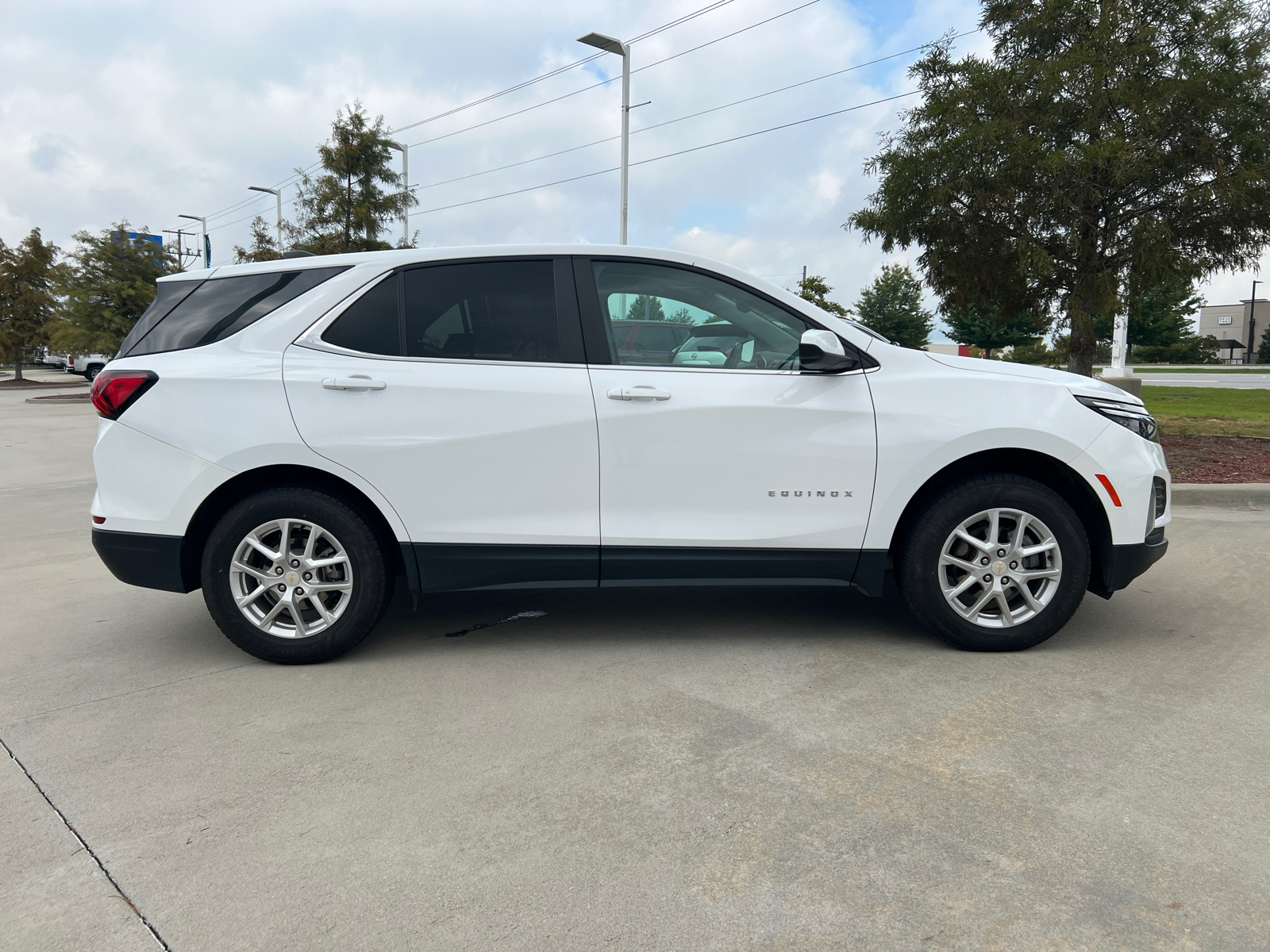 2023 Chevrolet Equinox LT 8