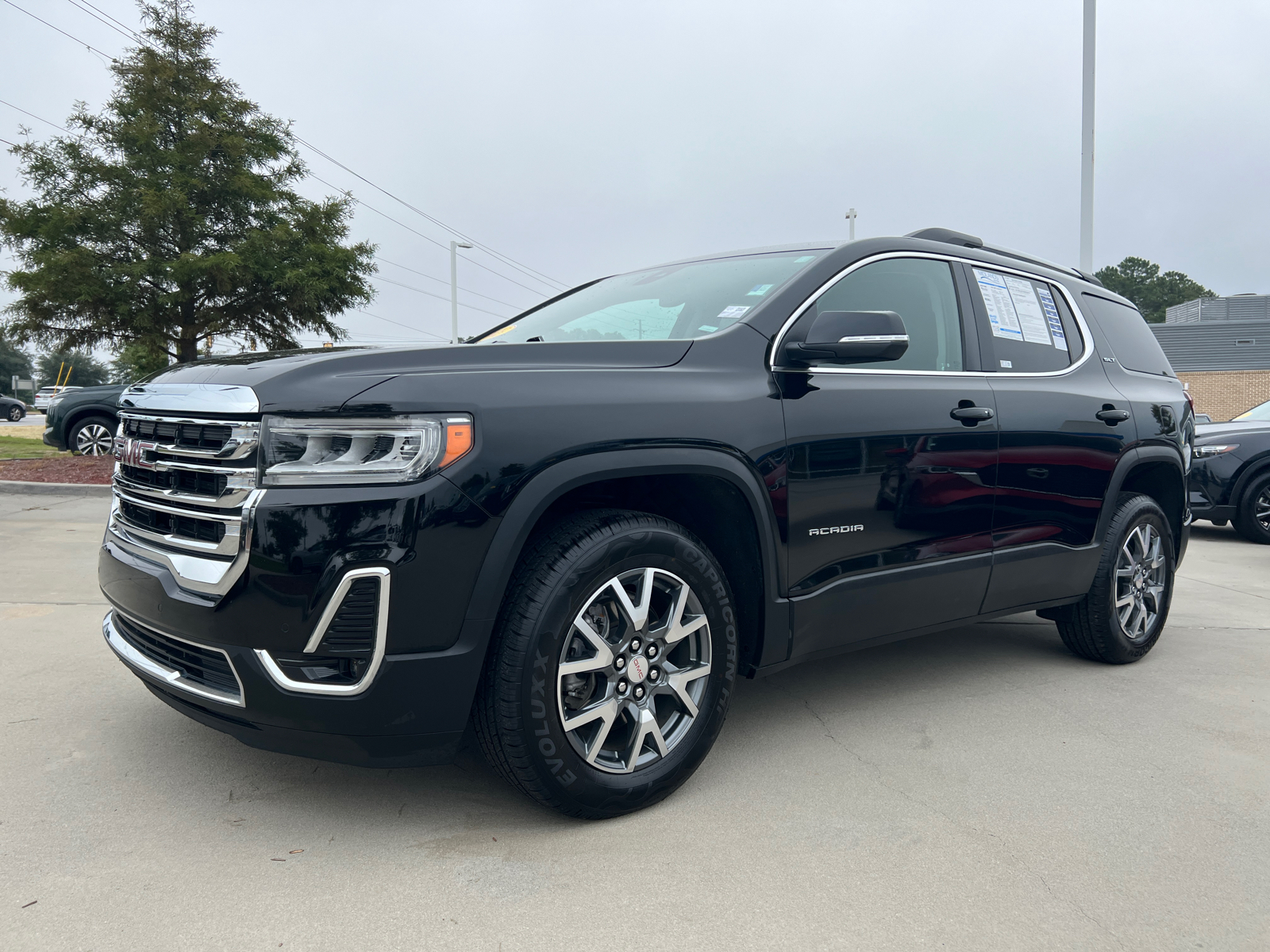 2023 GMC Acadia SLT 3