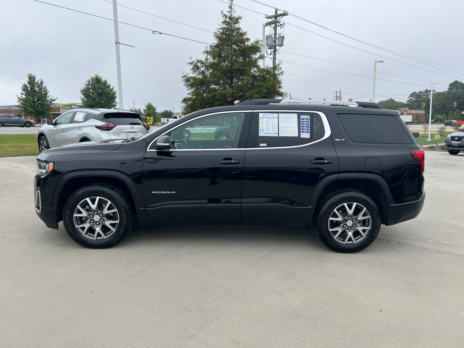 2023 GMC Acadia SLT 5