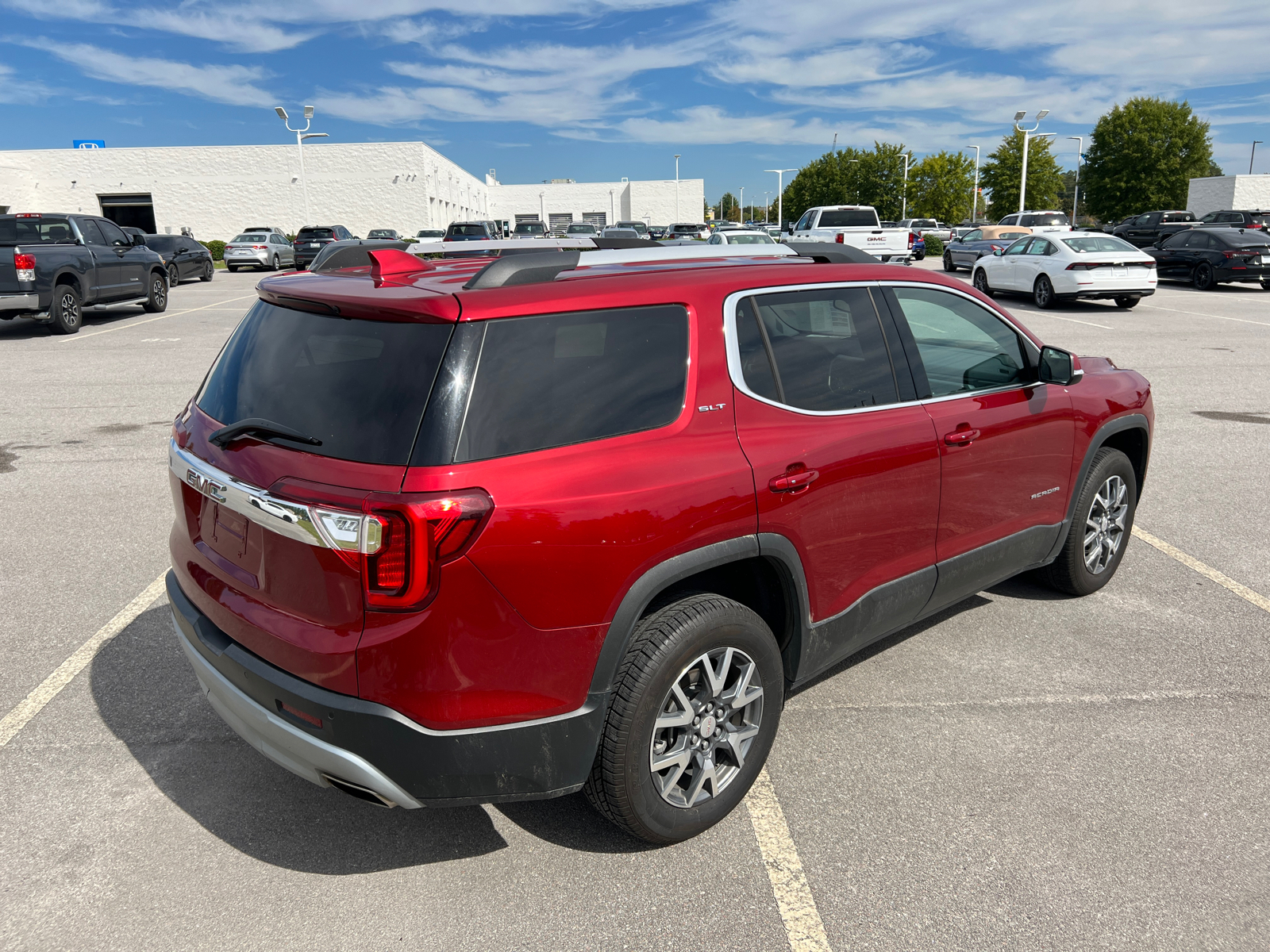 2023 GMC Acadia SLT 7