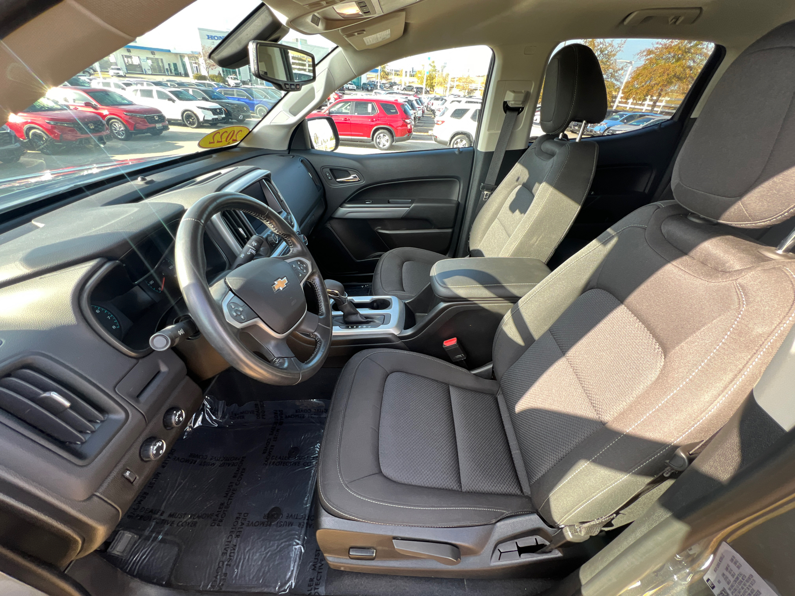 2022 Chevrolet Colorado LT 12