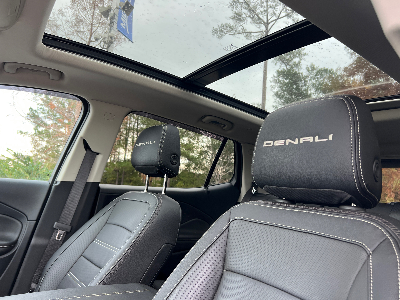 2022 GMC Terrain Denali 16