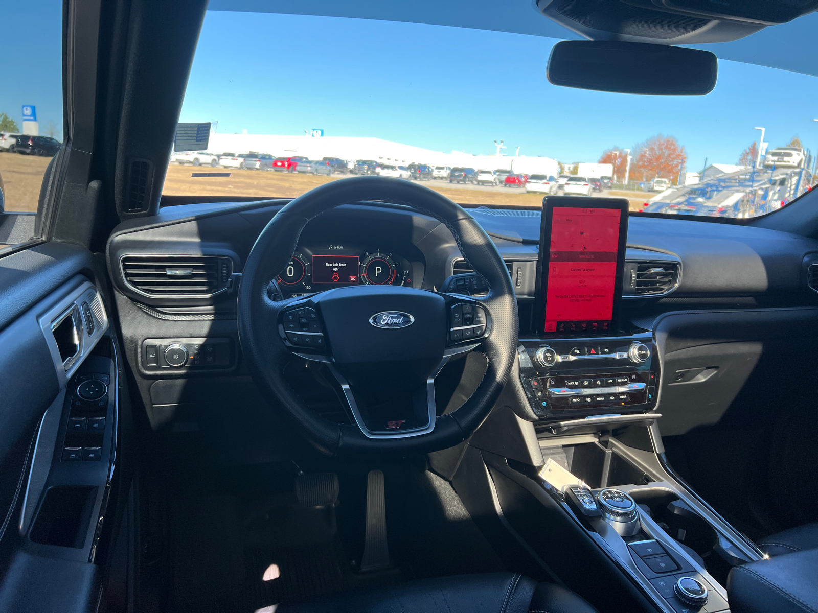 2021 Ford Explorer ST 33