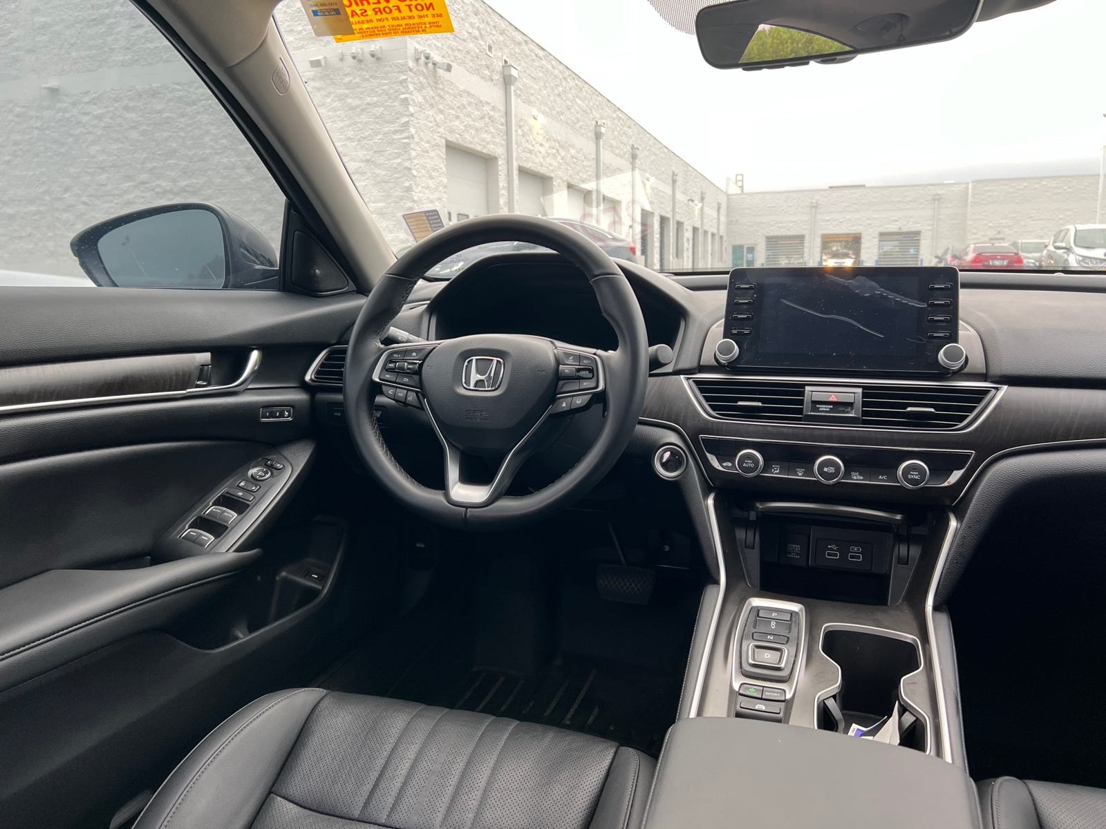 2022 Honda Accord Hybrid Touring 23