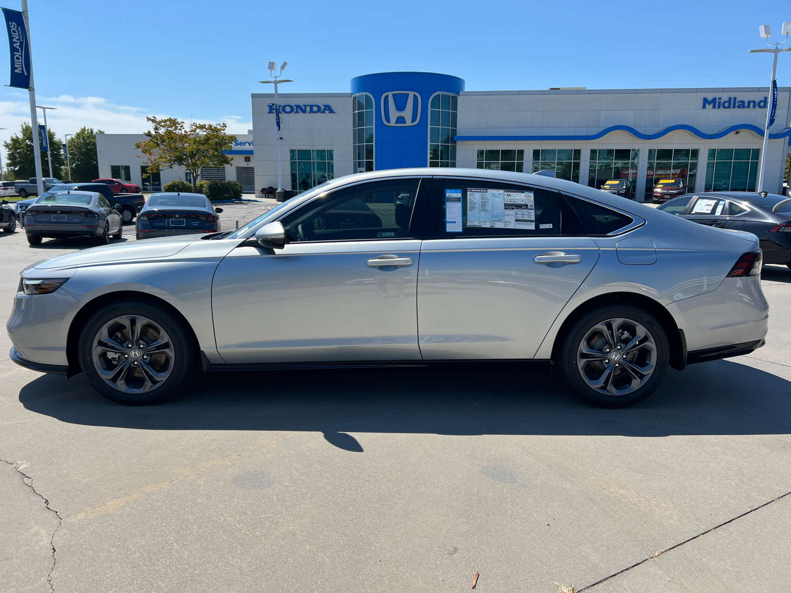 2024 Honda Accord Hybrid EX-L 4